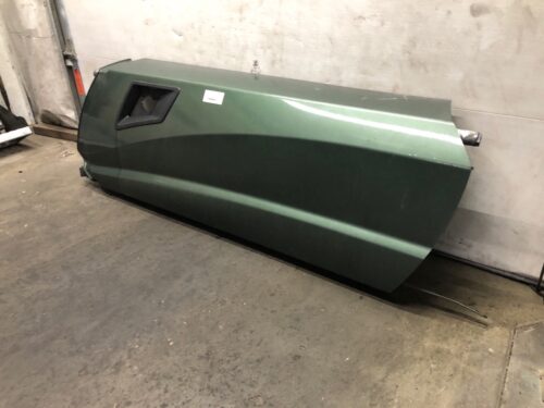 2012-2022 Kenworth T680 Green Left/Driver Center Skirt - Used - Image 2