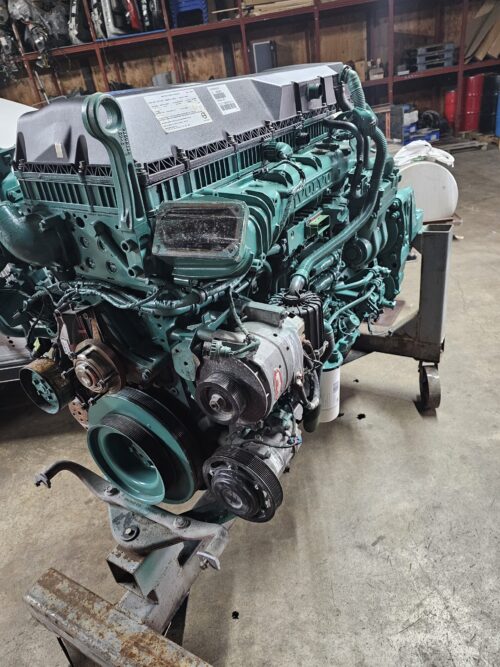 Volvo-D13 Engine - Image 6